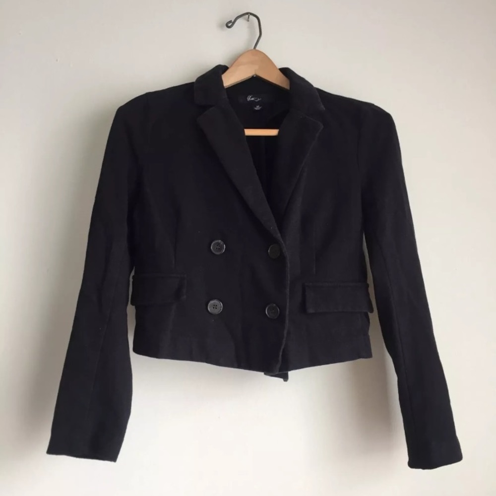 Forever 21 cropped blazer